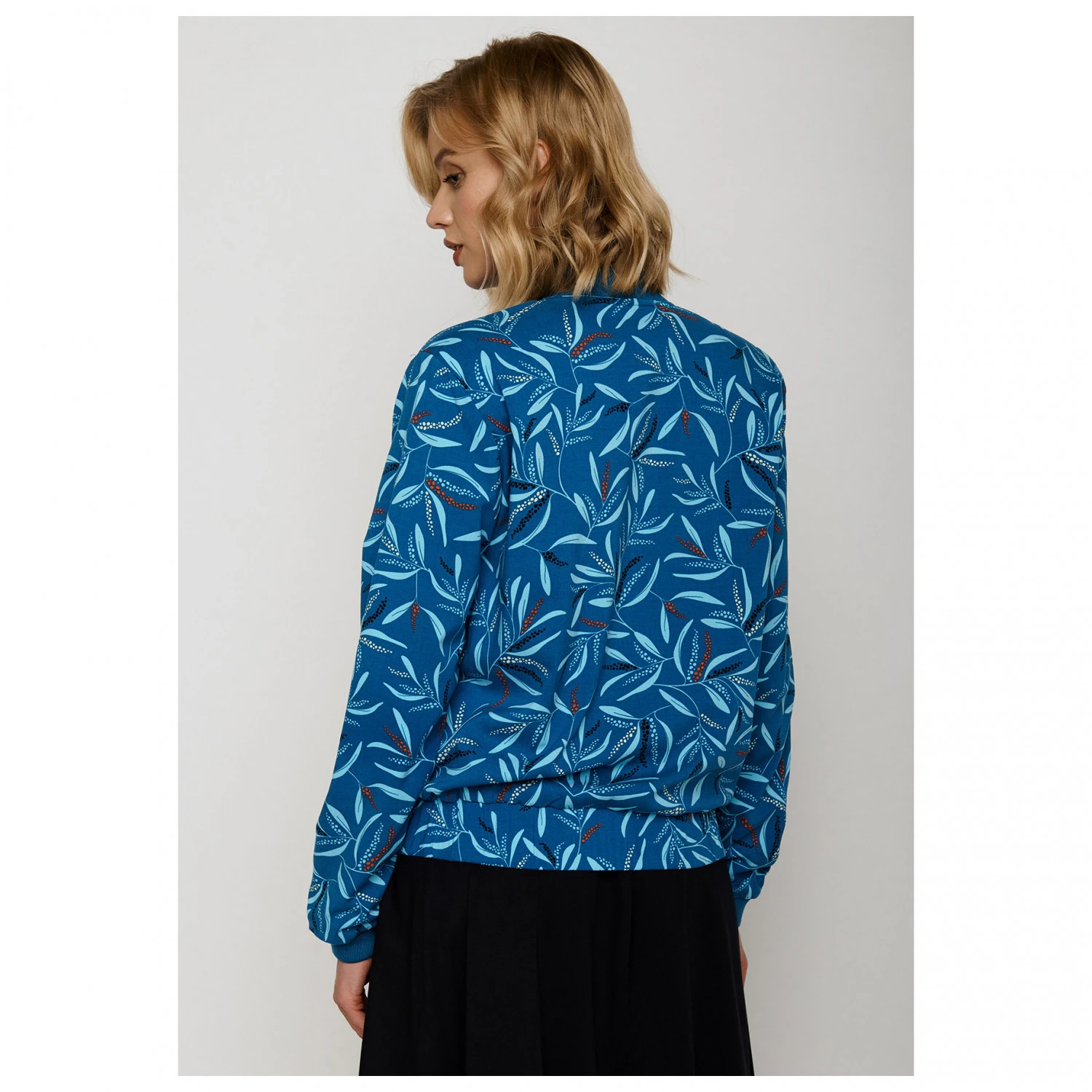 Women's Summer Berry Grave Blouson - Casual Jacket 5 Women's Summer Berry Grave Blouson - Casual Jacket - Image 3