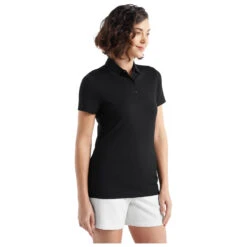 Icebreaker Women's Tech Lite II S/S Polo - Merino Shirt 9 Icebreaker Women's Tech Lite II S/S Polo - Merino Shirt -JACK Casual Shop icebreaker womens tech lite ii s s polo merino shirt detail 3