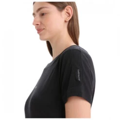 Icebreaker Women's Zoneknit S/S Tee - Merino Shirt -JACK Casual Shop icebreaker womens zoneknit s s tee merino shirt detail 6