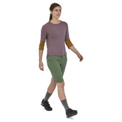 Patagonia Women's Merino 3/4 Sleeve Bike Jersey - Longsleeve -JACK Casual Shop patagonia womens merino 3 4 sleeve bike jersey longsleeve detail 3