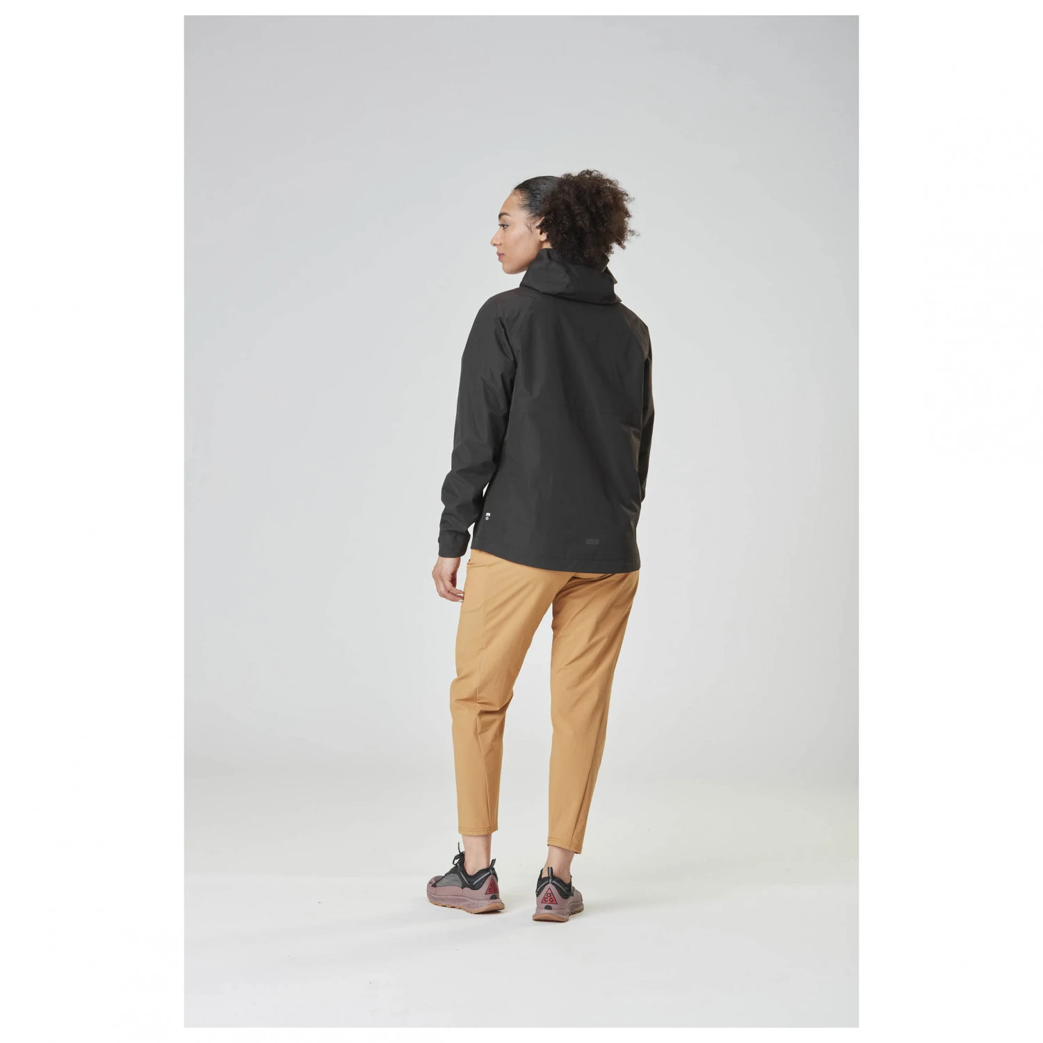 Picture Women's Abstral+ 2.5L Jacket - Waterproof Jacket 6 Picture Women's Abstral+ 2.5L Jacket - Waterproof Jacket - Image 4