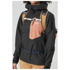 Picture Women's Abstral+ 2.5L Jacket - Waterproof Jacket 19 Picture Women's Abstral+ 2.5L Jacket - Waterproof Jacket -JACK Casual Shop picture womens abstral 25l jacket waterproof jacket detail 9